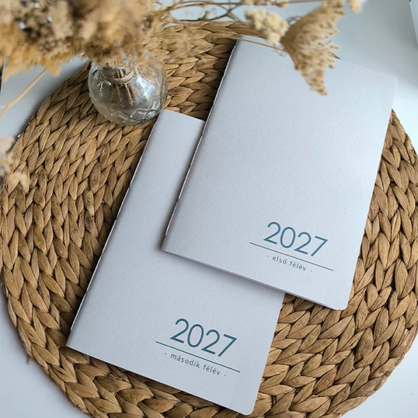 2027 határidőnapló füzet - A5 journal klasszik
